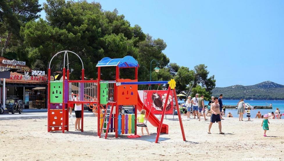 Mobile Home Cube, 3 Bedrooms, Free Parking, Wifi Biograd Na Moru Esterno foto