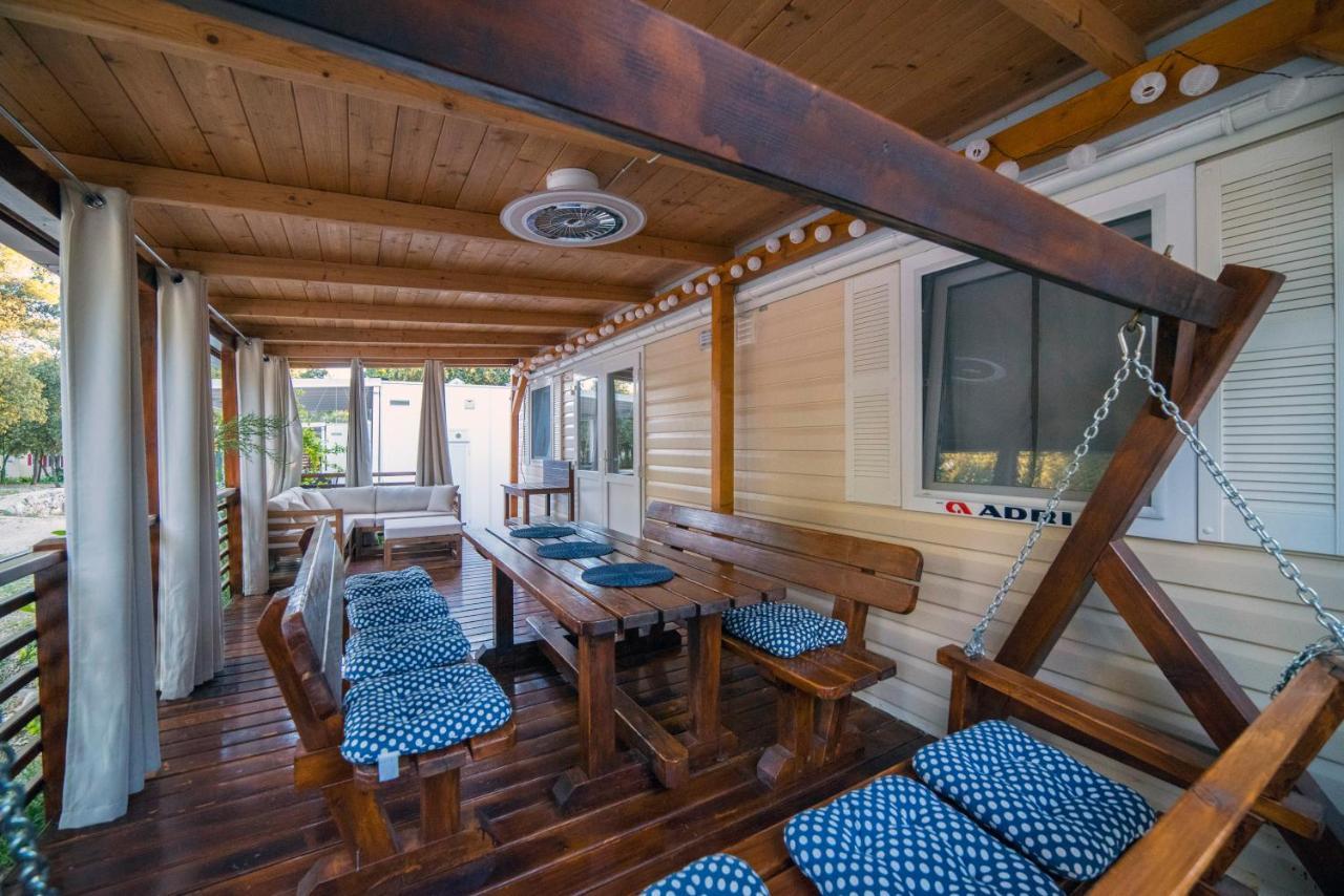 Mobile Home Cube, 3 Bedrooms, Free Parking, Wifi Biograd Na Moru Esterno foto
