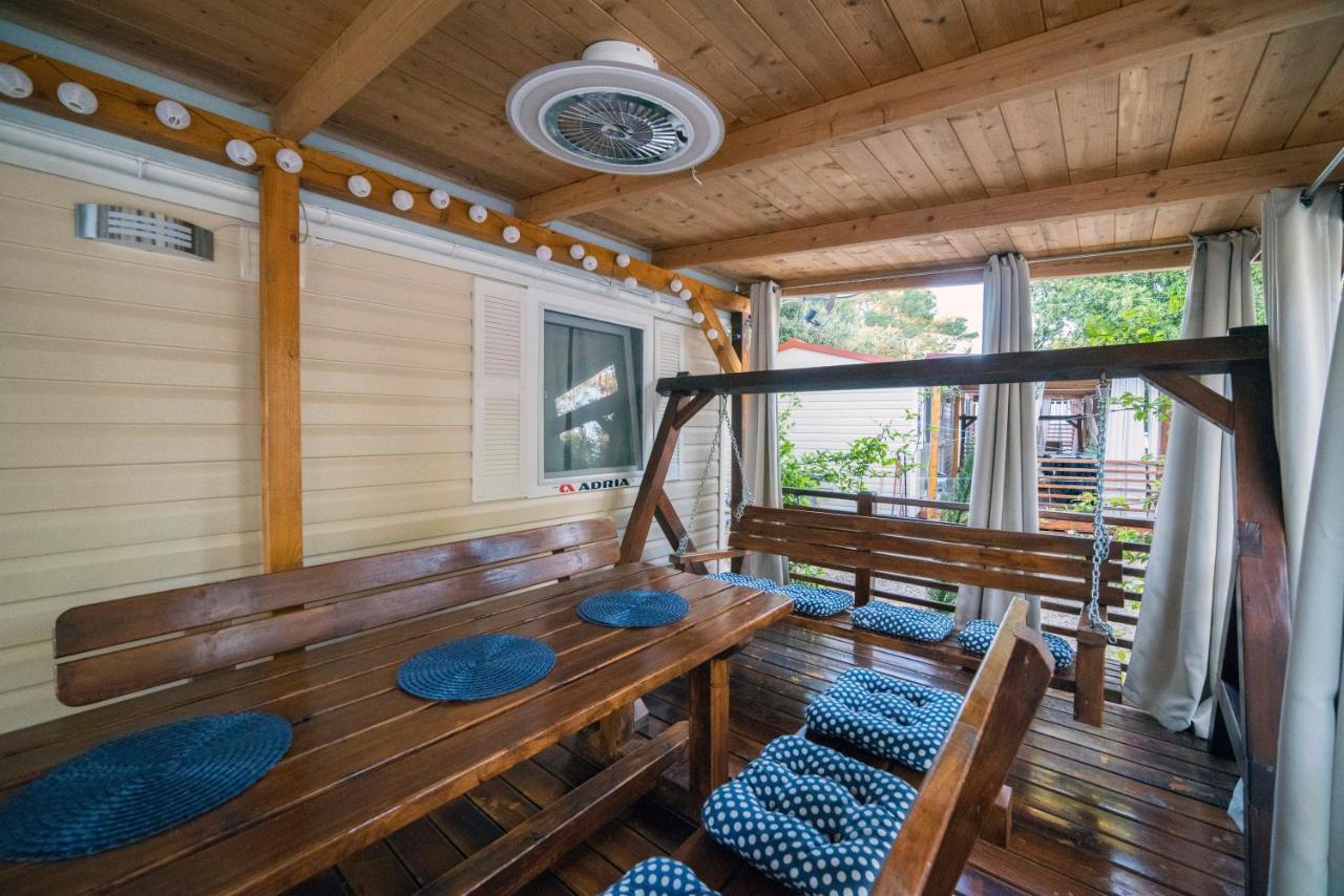 Mobile Home Cube, 3 Bedrooms, Free Parking, Wifi Biograd Na Moru Esterno foto